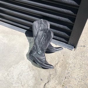 vintage cowboy boots